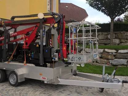 Bild 3:Arbeitsbühnenverleih