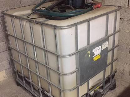 Dieseltank mit 230 V Pumpe