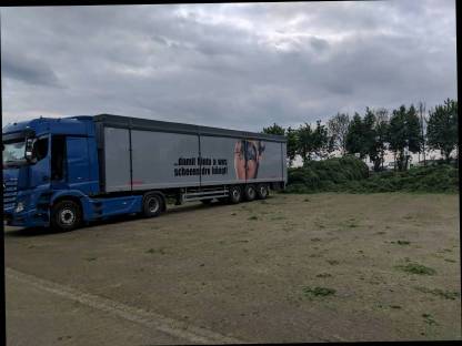 Bild 3:Forst- u. landwirtschaftliche Transporte mit dem LKW