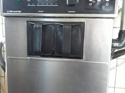 Bild 3:Alva Laval Melkstand und Waschautomat