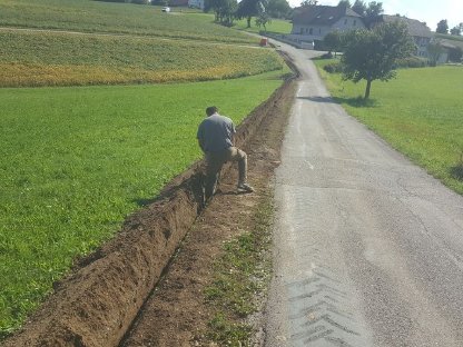 Bild 3:Verlegearbeiten Glasfaserkabel, Stromleitungen, etc...