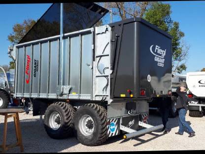 Bild 5:Fliegl Abschieber Verleih