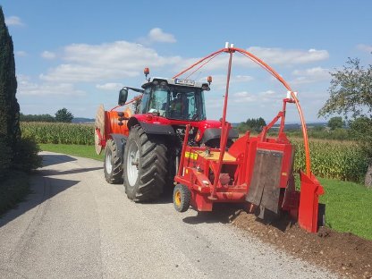 Bild 5:Verlegearbeiten Glasfaserkabel, Stromleitungen, etc...