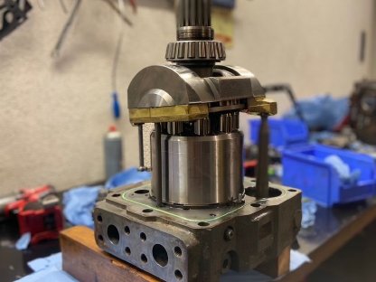 Reparatur von hydr. Fahrantrieben aller Marken