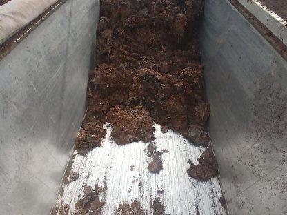 Bild 5:Transport von Mist, Kompost, Hackschnitzel, inkl. Beladung