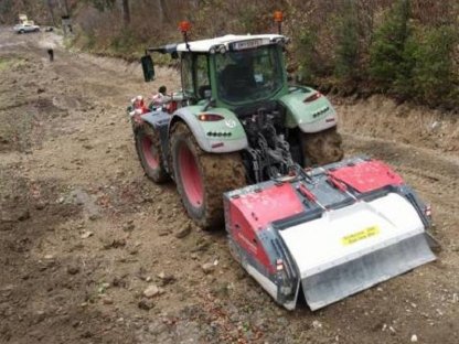 Bild 6:Skipisten Sanierung