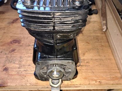 Bild 4:WABCO Luftkompressor