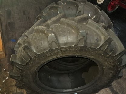 Bild 2:Reifen 260/70 R18