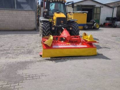 Bild 2:Biete Tranportarbeiten und Mäharbeiten