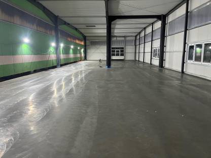 Bild 4:Betonboden, Industrieboden, Betonglätten, Betonieren, Beton