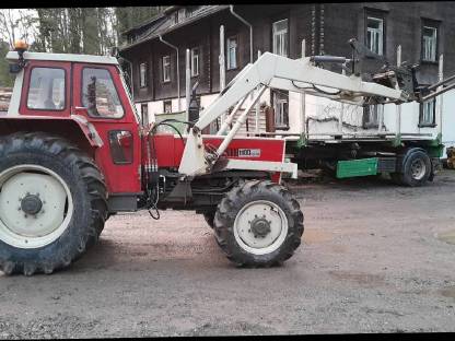 Steyr 1100 Allrad mit Frontlader