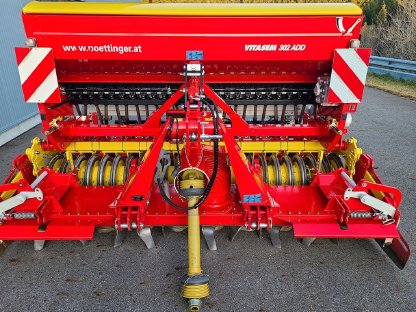 Bild 5:Pöttinger Säkombination Lion 3002 mit Vitasem 302 ADD