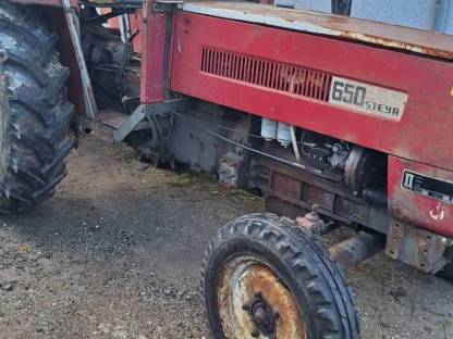 Steyr 650 Servolenkung VERKAUFT Teile