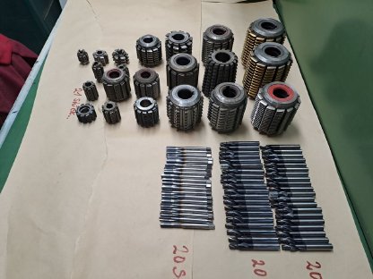 Bild 2:Zahnradfräser Emuge Gewindebohrer HM Stufenbohrer