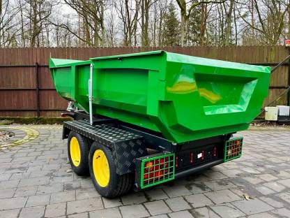 Bild 3:Hydraulischer Kippanhänger Rohbau zur Zugmaschine Auto Zulassung