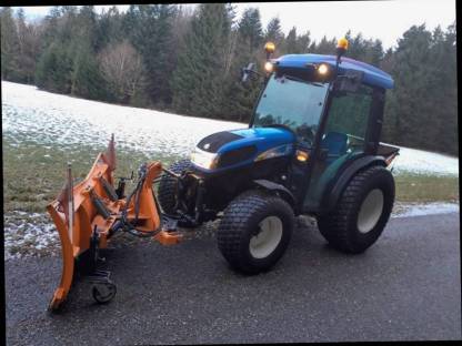 New Holland T3010 Schmalspur Traktor neuwertig