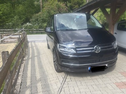 VW Multivan Highline 2,0 TDI 4Motion BMT DSG Kleinbus