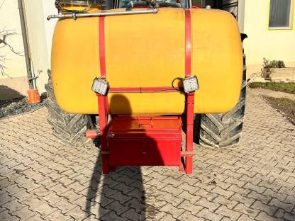 Wasser Fronttank 700 l