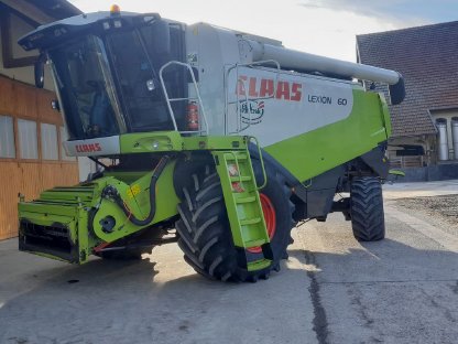 Lexion 560 Allrad Mähdrescher