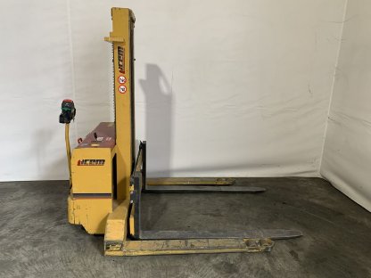 Bild 2:Stapler el. ICEM TE22.312 FL