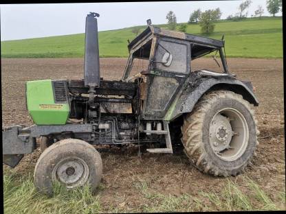 Deutz DX 85  Brandschaden