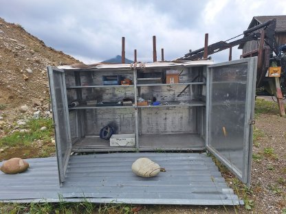 Bild 5:Montageschrank