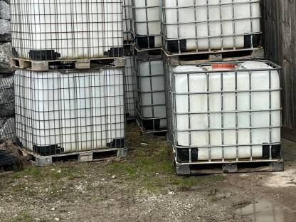 Verkaufe leere IBC Tanks