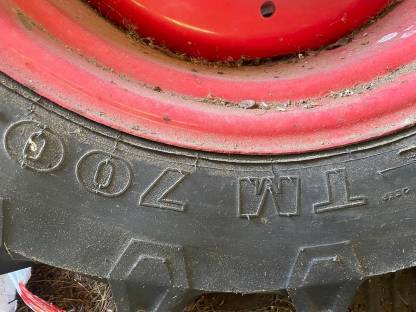 Kompletträder 360/70 R24 mit 2 Fendt Felgen günstig