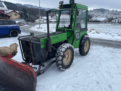 Holder A50 mit Schneepflug