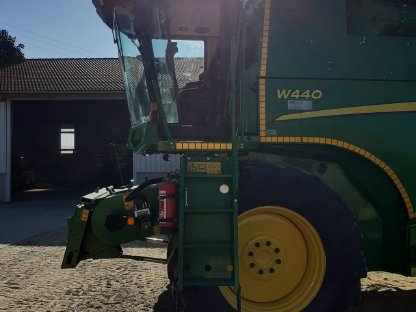 John Deere W440 PTC