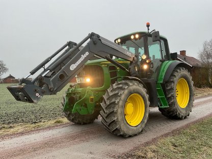 Traktor John Deere 6830