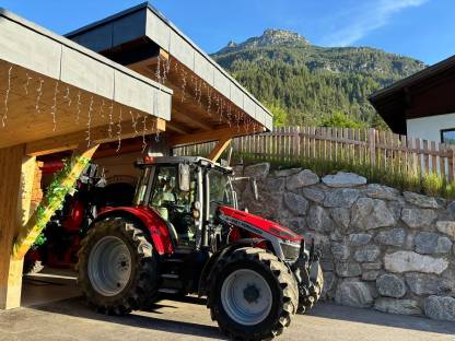 Massey Ferguson 5S 145 Dyna 6