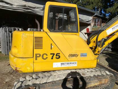 Komatsu PC75