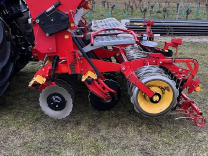 Bild 2:Väderstad Direkt- und Mulchsämaschine Carrier Drill