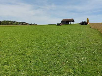 Siloballen und Heuballen