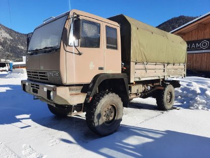 Steyr ALLRAD MIT SPERREN 12M18 EX BUNDESHEER