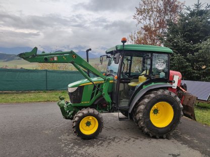 Bild 8:John Deere 4049M Kommunaltraktor