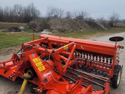 Bild 3:Kreiselegge-Sämaschinen-Kombination Kuhn HRB 302 D