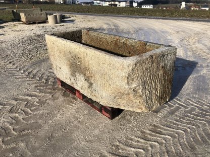 Bild 4:Alter Granittrog wasserdicht