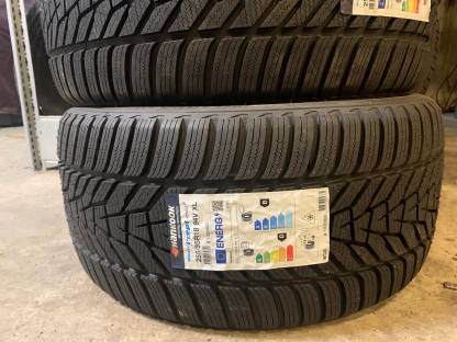 Winterreifen 255/35R18 94V XL