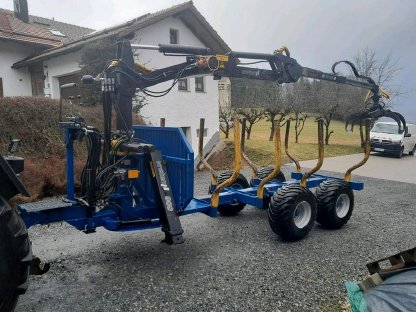 Vreten Rückewagen 9 t mit Kranwinde