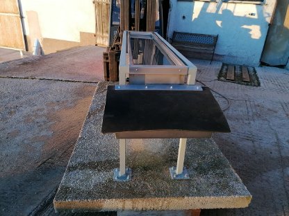 Bild 4:Edelstahl Tränkebecken