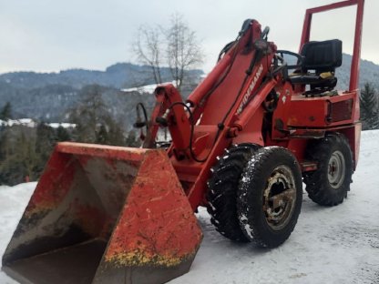 Weidemann Hoftrac 811 D/M