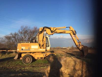 Liebherr Bagger A 902