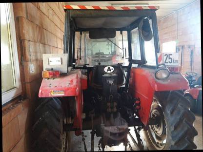 Bild 4:MF 240 mit Frontlader