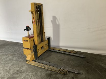 Bild 3:Stapler el. ICEM TE22.312 FL