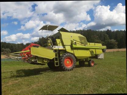 Claas Mähdrescher Mercator 75