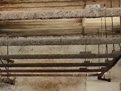 Bild 2:Laufschienen für Melkzeuge (Milkmaster)