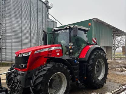 Tractor Massey Ferguson 8740