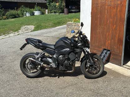 Yamaha FZ1 RN16